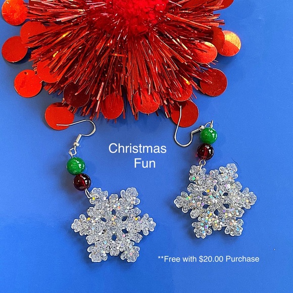 CHRISTMAS SPECIAL 🎄 Christmas Earrings, Snow Flakes, Holiday Earrings - Picture 1 of 4